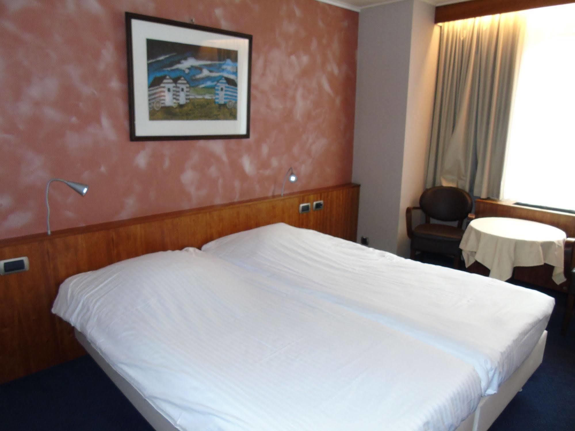 Hotel Pacific Остенде Екстериор снимка