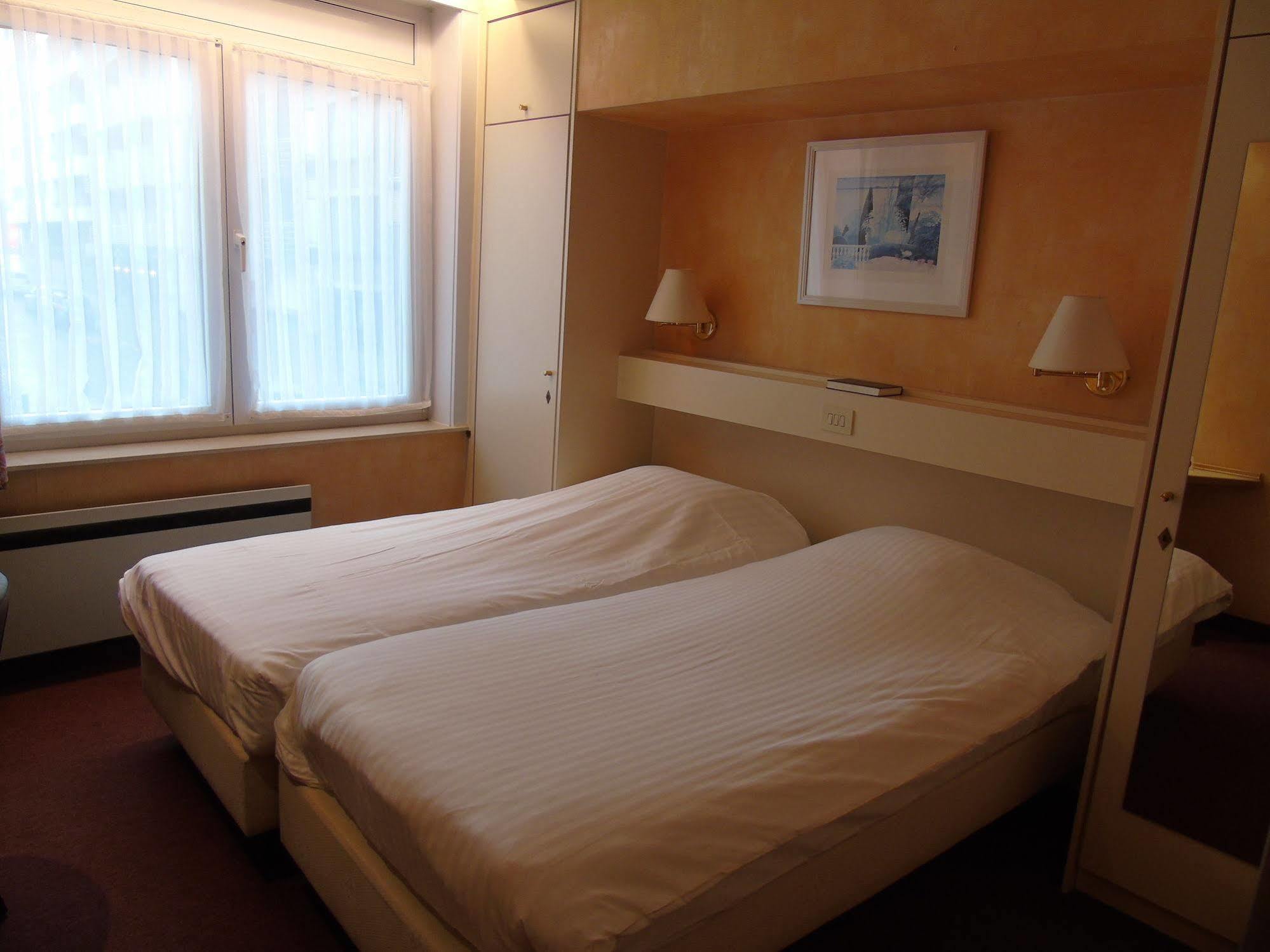 Hotel Pacific Остенде Екстериор снимка