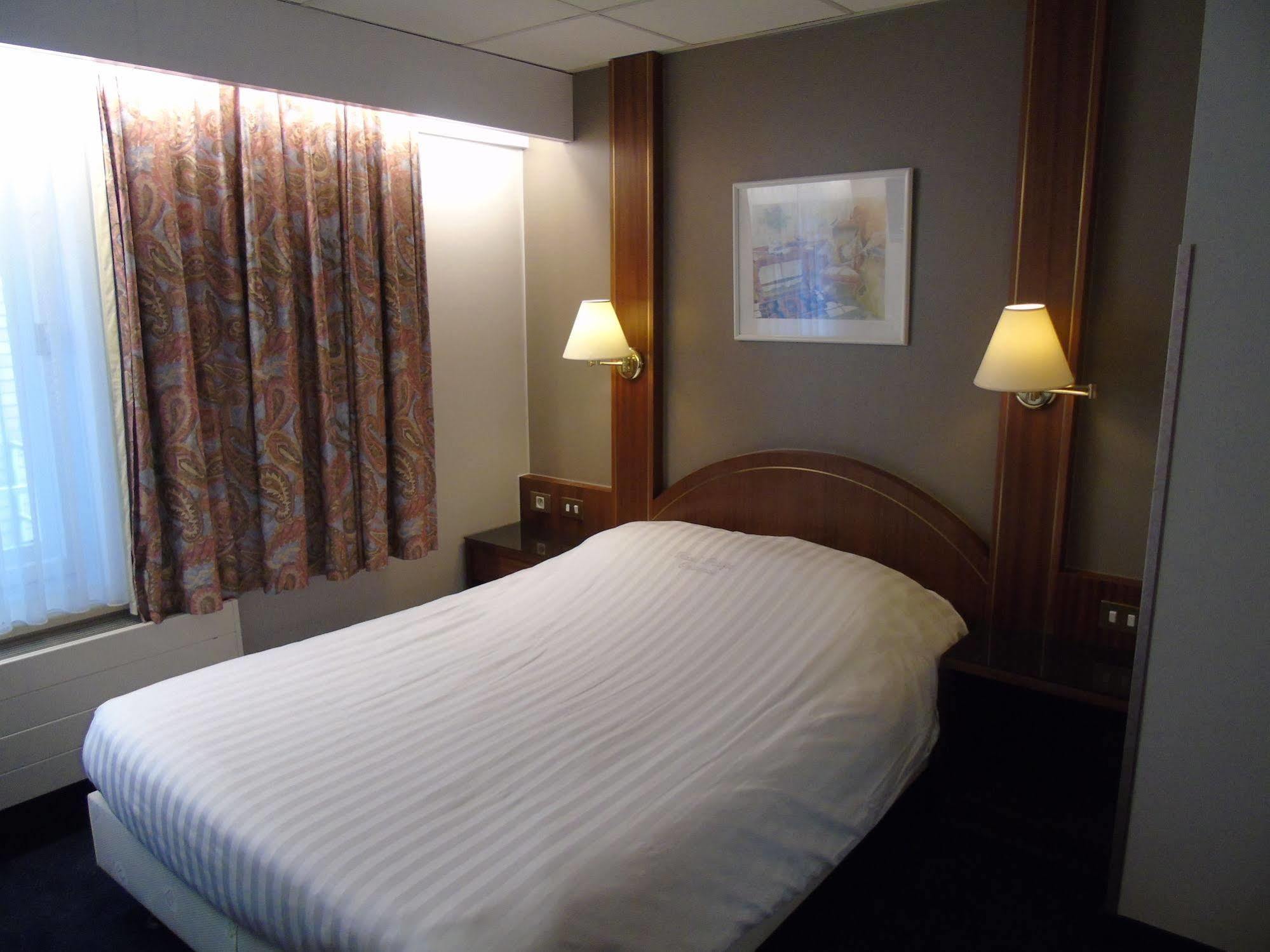 Hotel Pacific Остенде Екстериор снимка