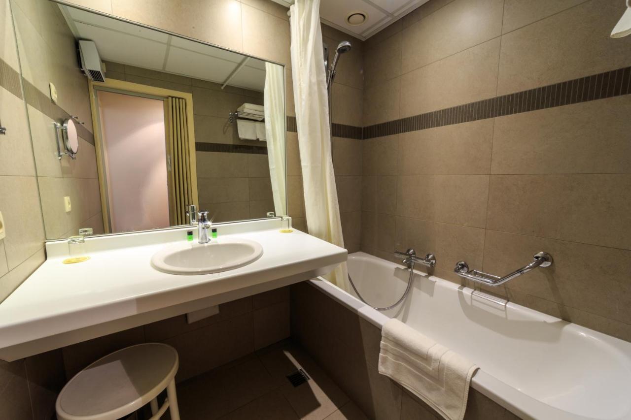 Hotel Pacific Остенде Екстериор снимка